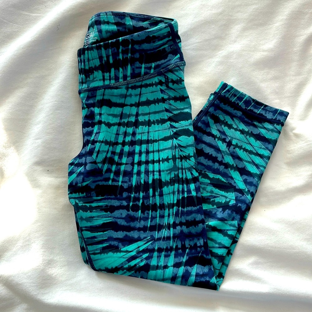 Athleta Girl Printed Chit Chat Capri Leggings Size S/7 Girls